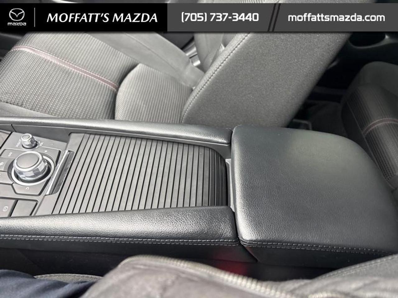 2018 Mazda Mazda3 Sport GS Photo