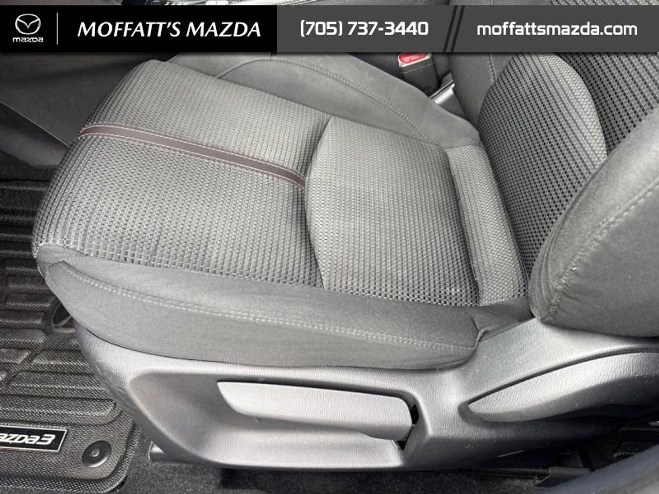 2018 Mazda Mazda3 Sport GS Photo