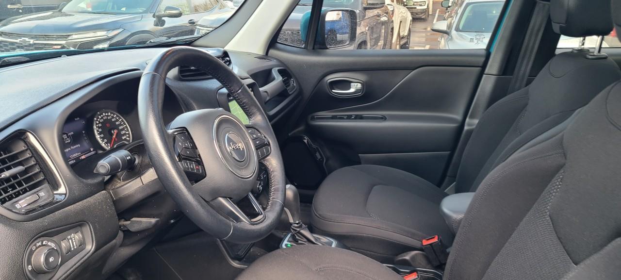 2020 Jeep Renegade North 4dr Front-Wheel Drive Photo3