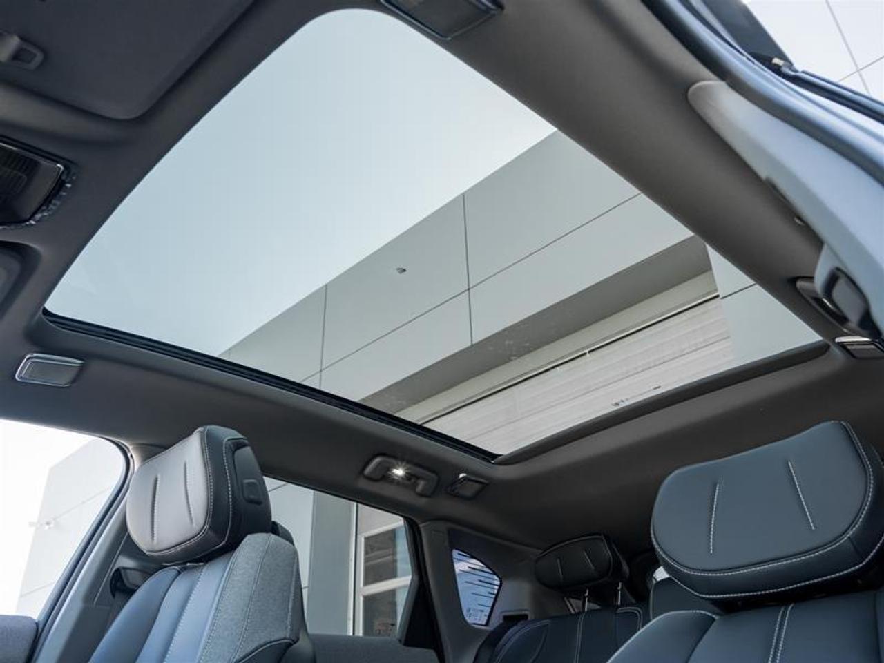 2026 Cadillac OPTIQ Luxury 4dr Photo