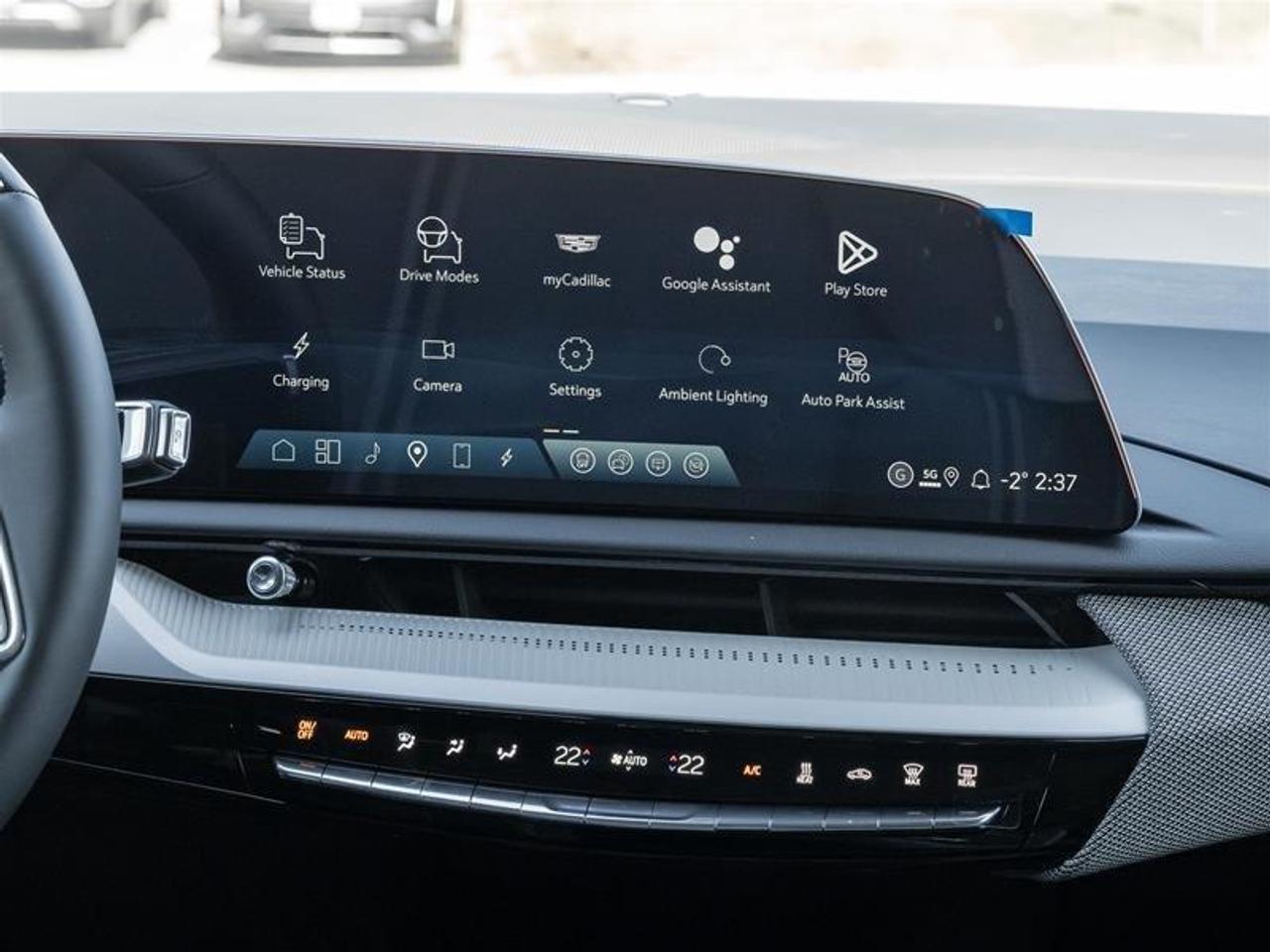 2026 Cadillac OPTIQ Luxury 4dr Photo