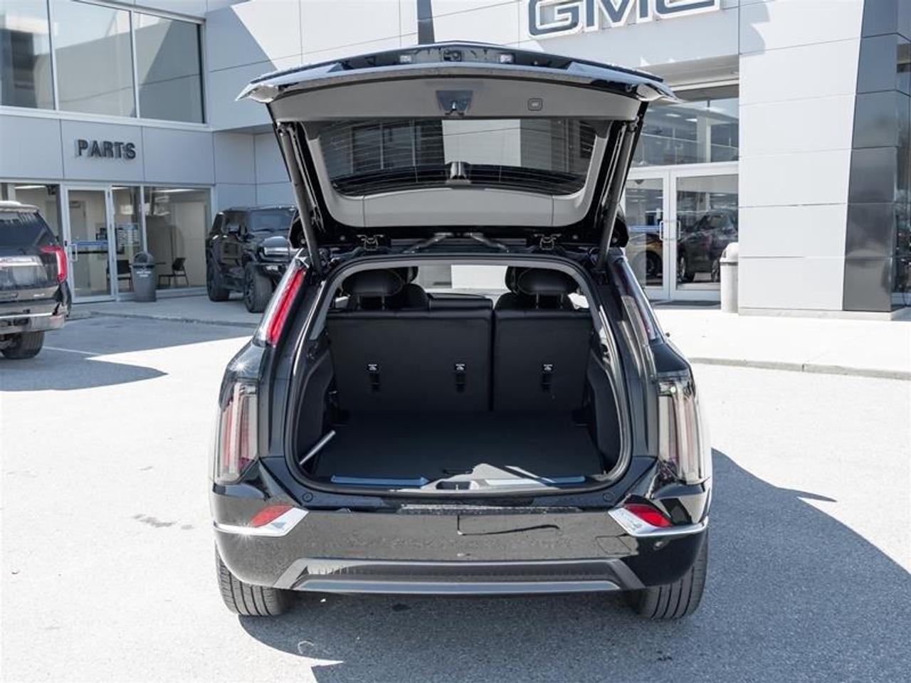 2026 Cadillac OPTIQ Luxury 4dr Photo