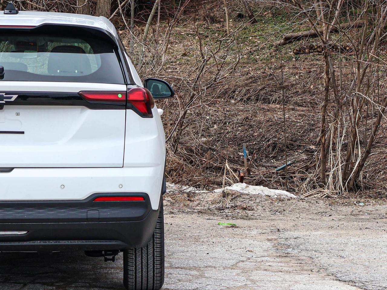 2027 Chevrolet Bolt LT Photo