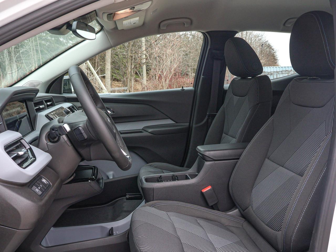 2027 Chevrolet Bolt LT Photo