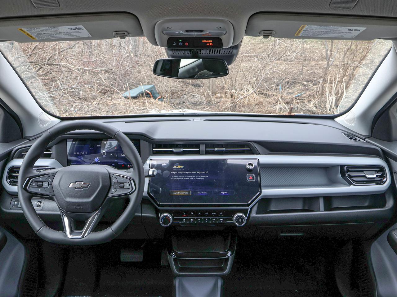 2027 Chevrolet Bolt LT Photo