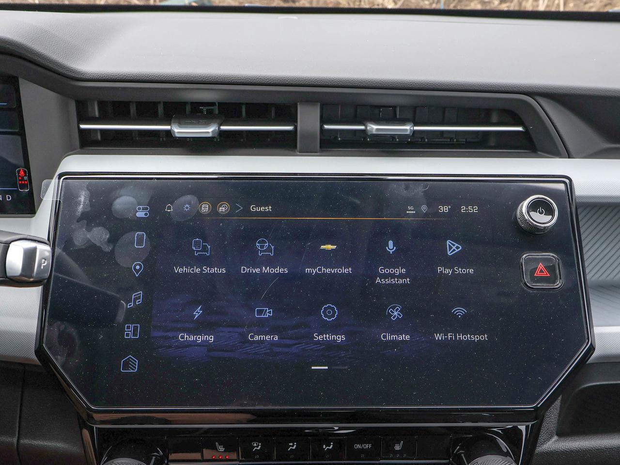 2027 Chevrolet Bolt LT Photo