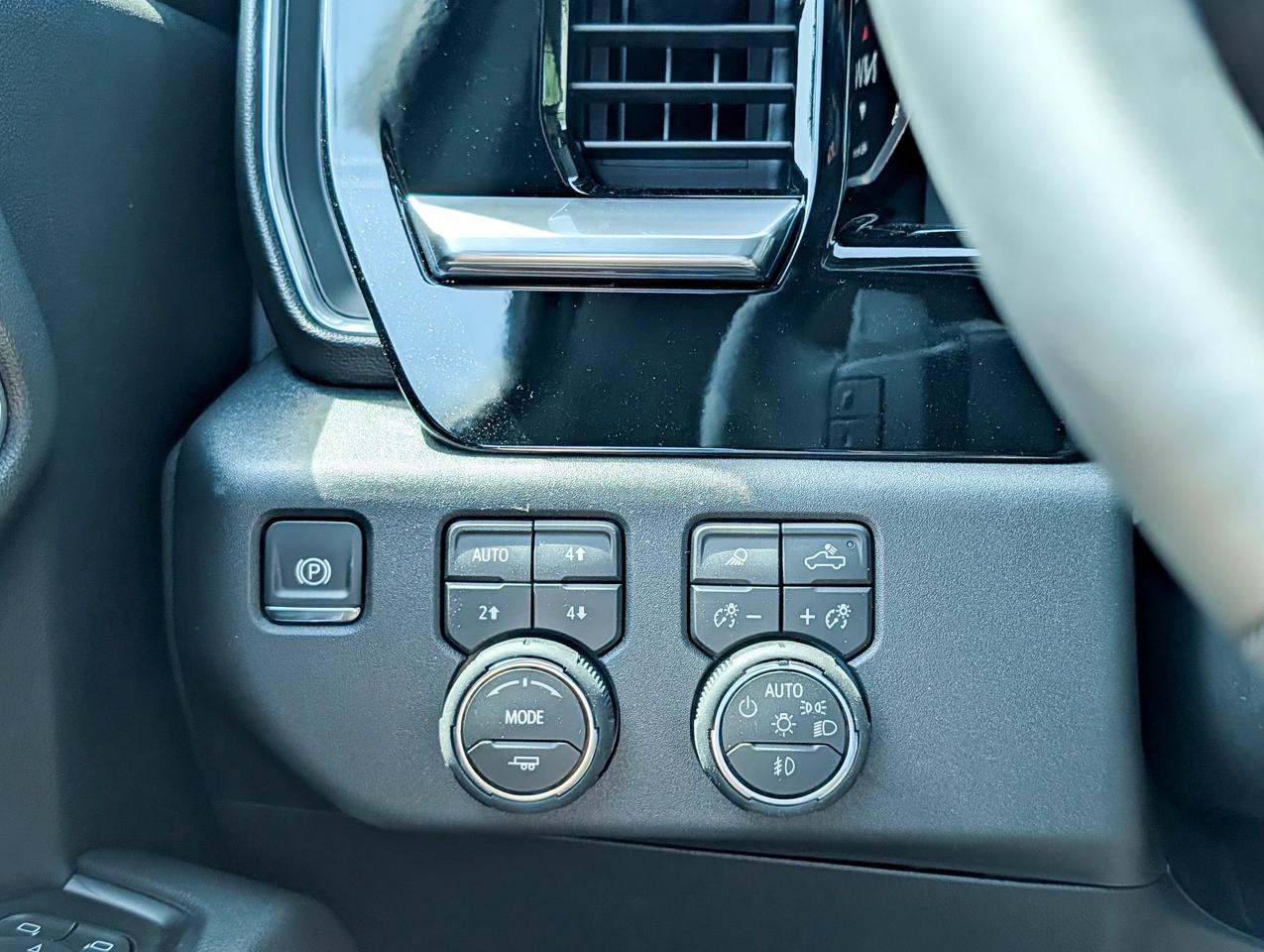 2026 Chevrolet Silverado 1500 LT Trail Boss Photo