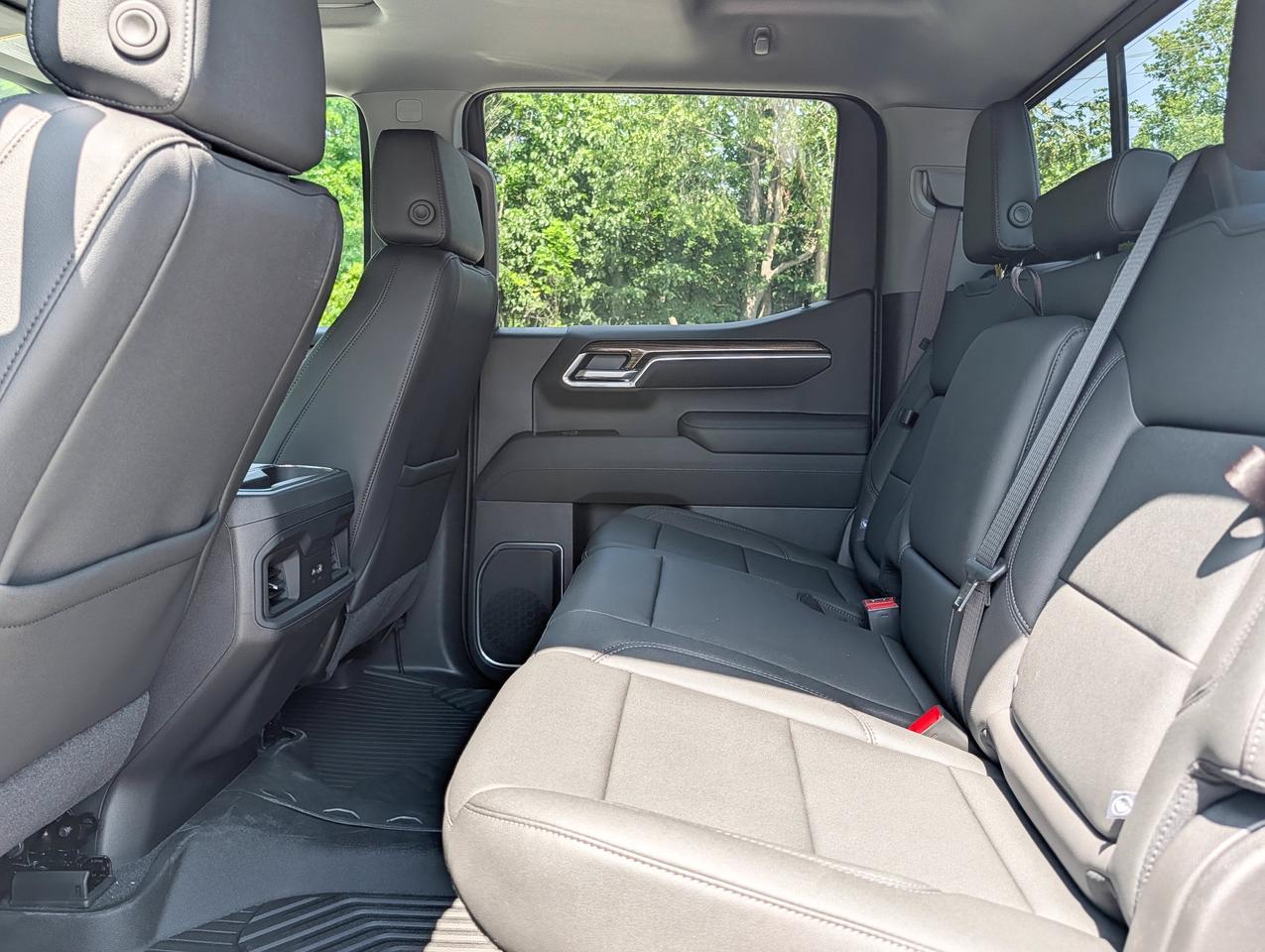 2026 Chevrolet Silverado 1500 LT Trail Boss Photo