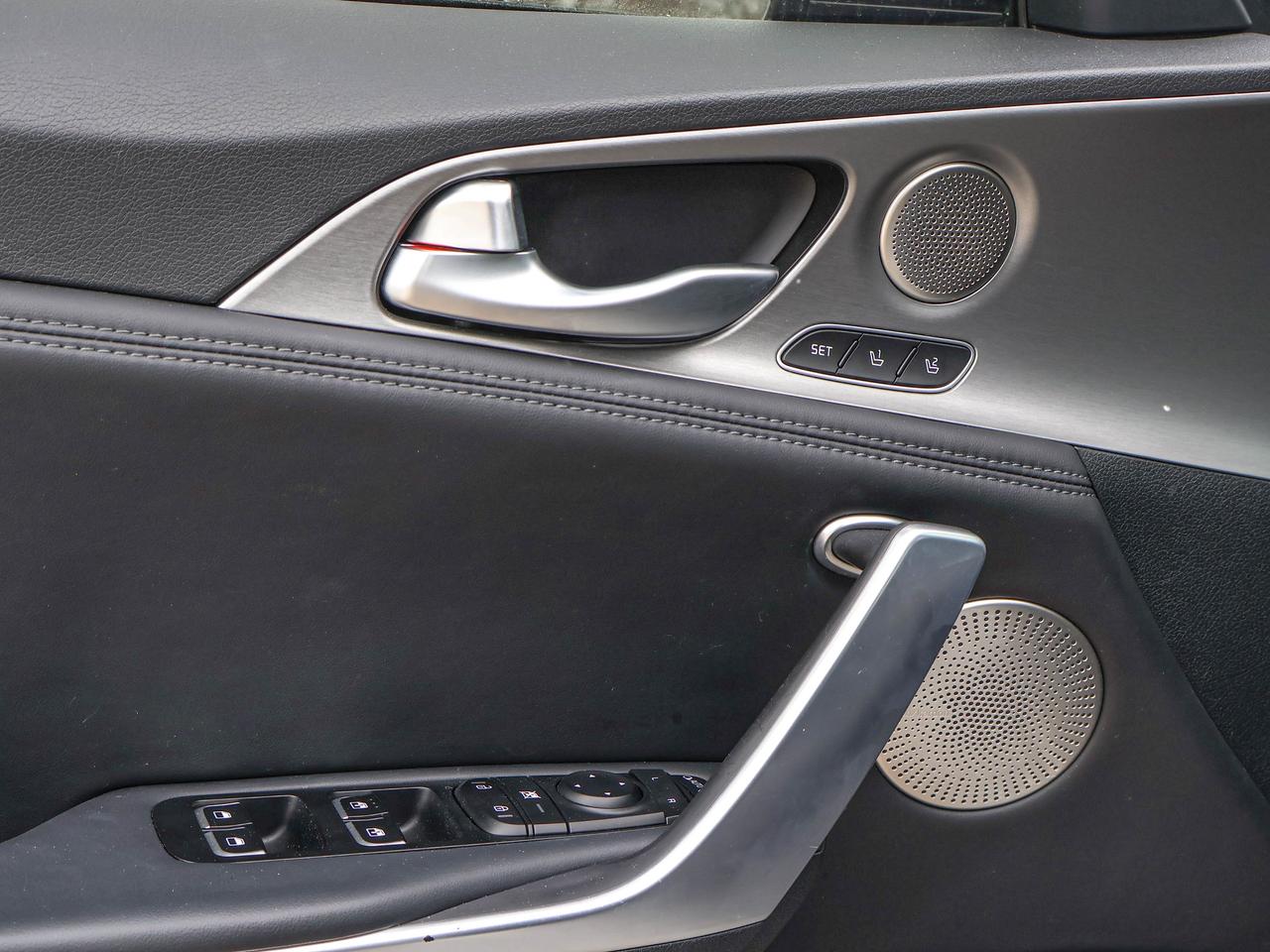 2020 Kia Stinger GT Limited Photo