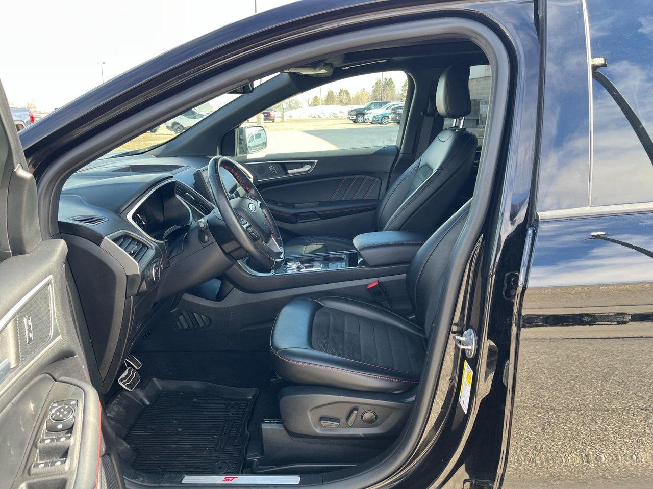 2021 Ford Edge ST Line AWD Photo