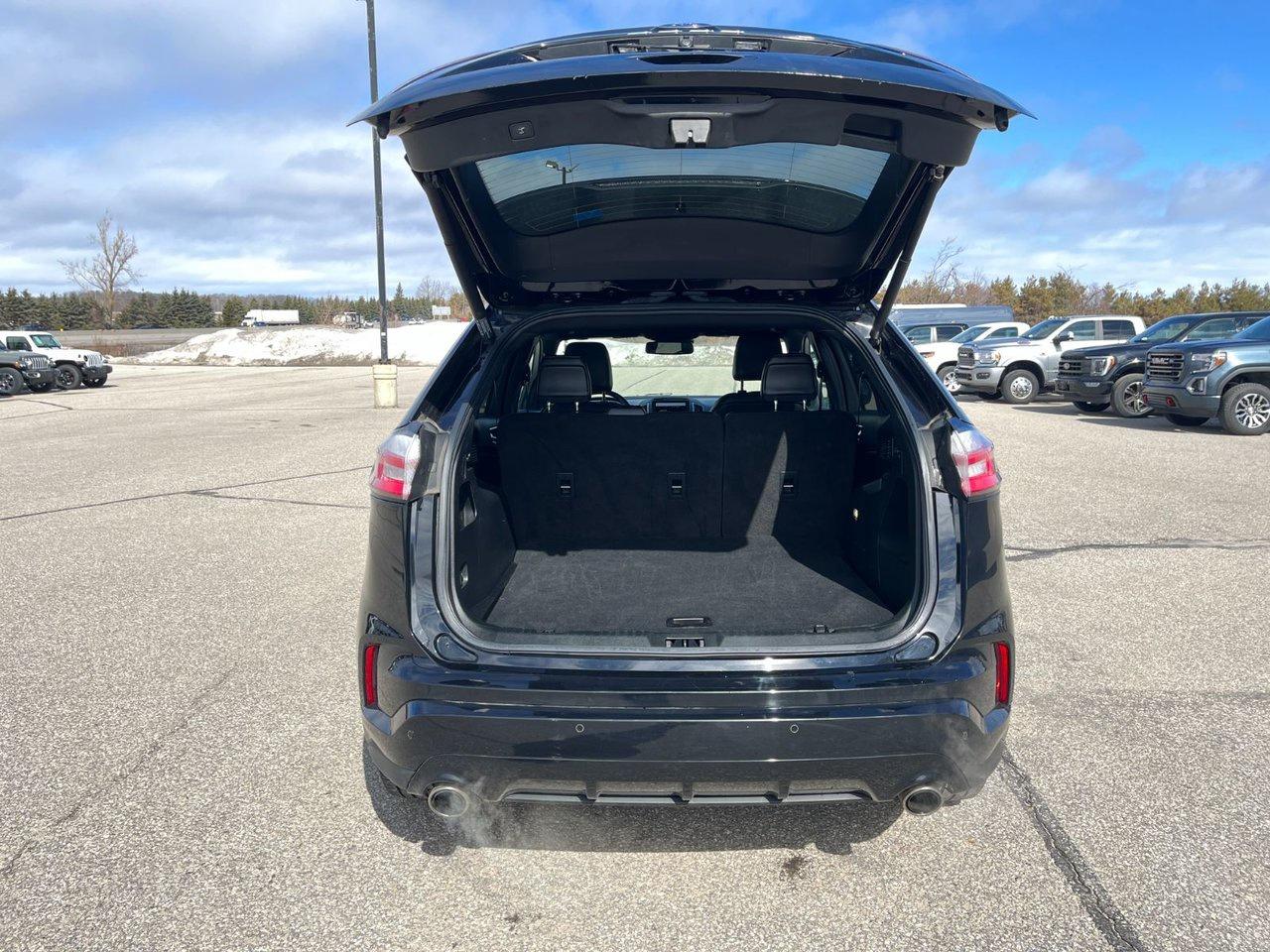 2021 Ford Edge ST Line AWD Photo