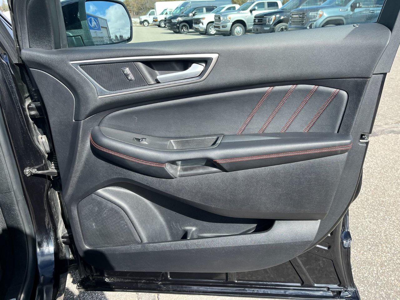 2021 Ford Edge ST Line AWD Photo