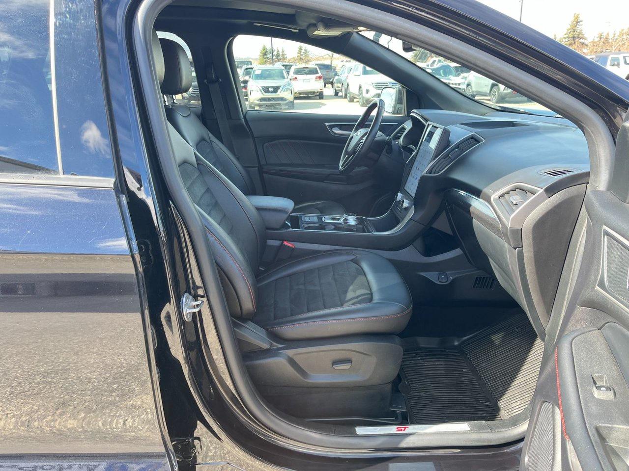 2021 Ford Edge ST Line AWD Photo