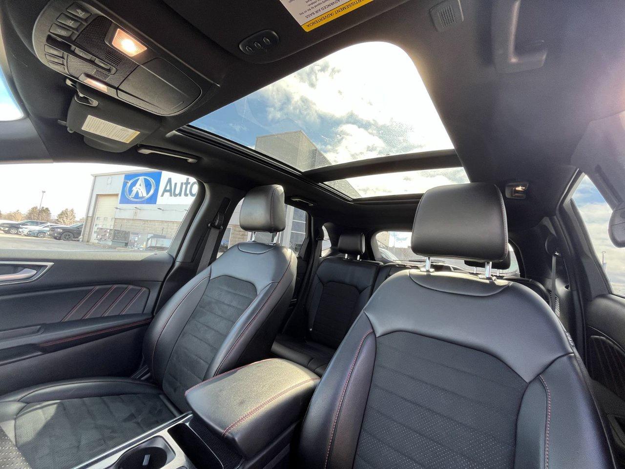 2021 Ford Edge ST Line AWD Photo