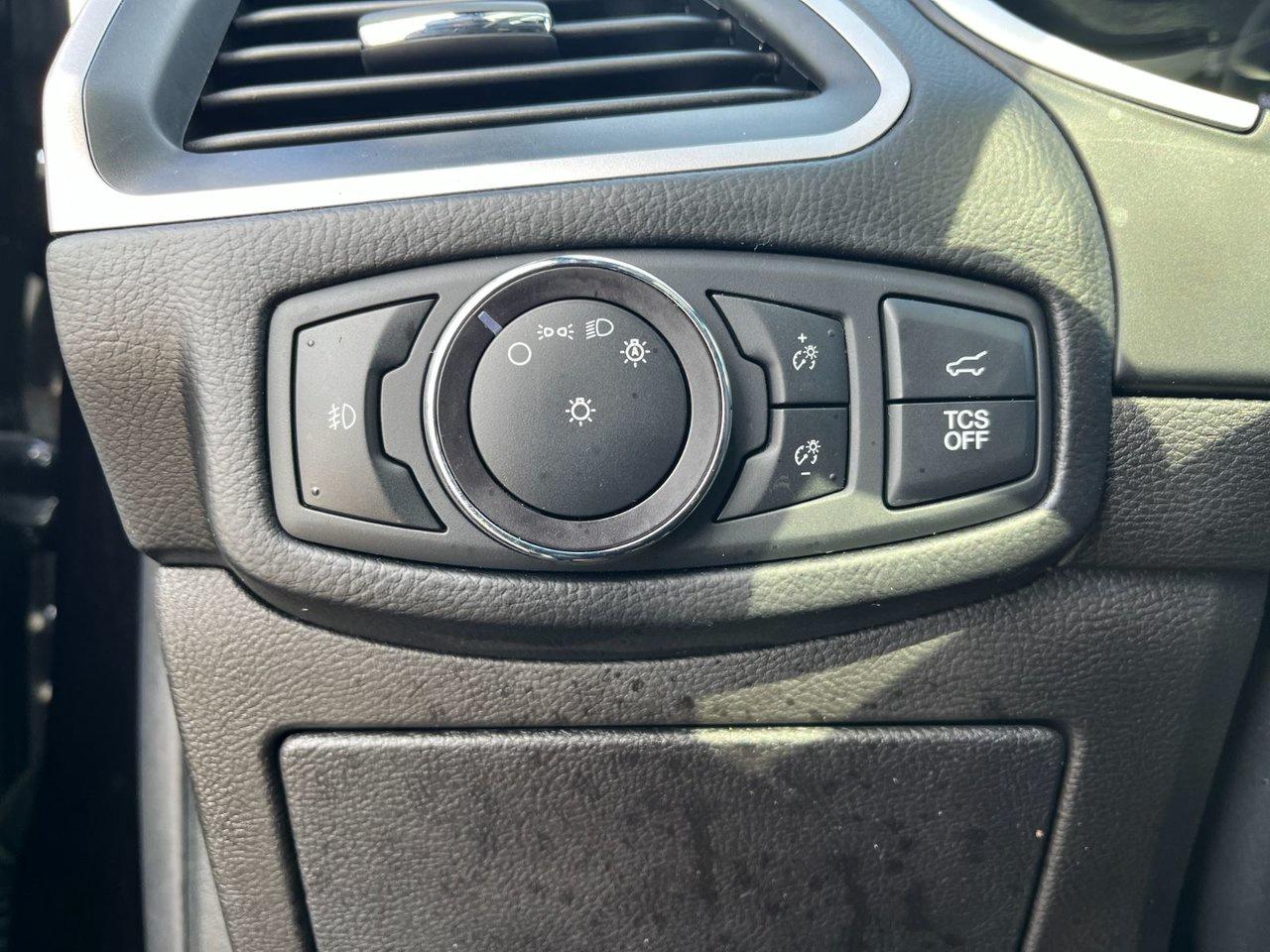 2021 Ford Edge ST Line AWD Photo