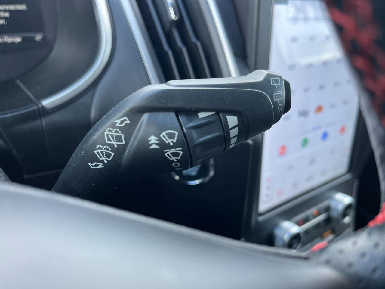 2021 Ford Edge ST Line AWD Photo