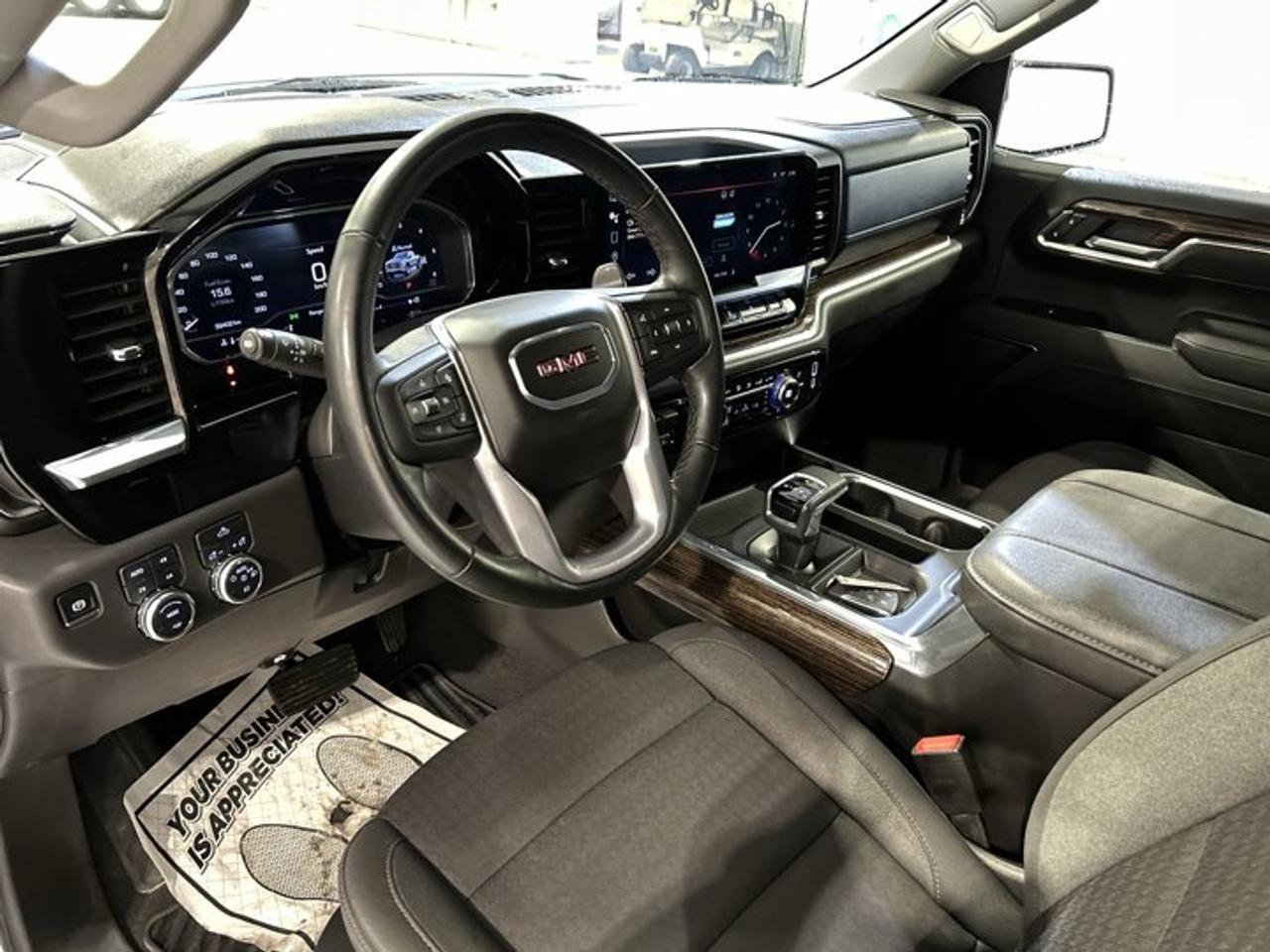2025 GMC Sierra 1500 Elevation Crew Cab 4WD | Heated Steering | No accidents Photo