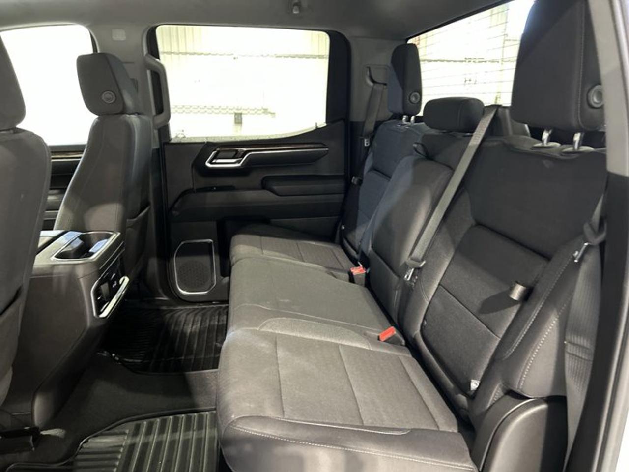2025 GMC Sierra 1500 Elevation Crew Cab 4WD | Heated Steering | No accidents Photo