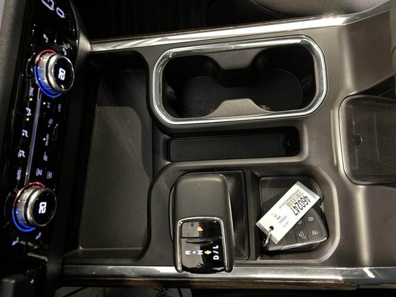 2025 GMC Sierra 1500 Elevation Crew Cab 4WD | Heated Steering | No accidents Photo