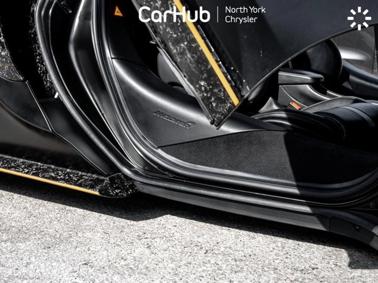 2017 McLaren 570GT Panoroof Fabspeed Exhaust Bowers & Wilkins Audio Navi Backup Cam Photo