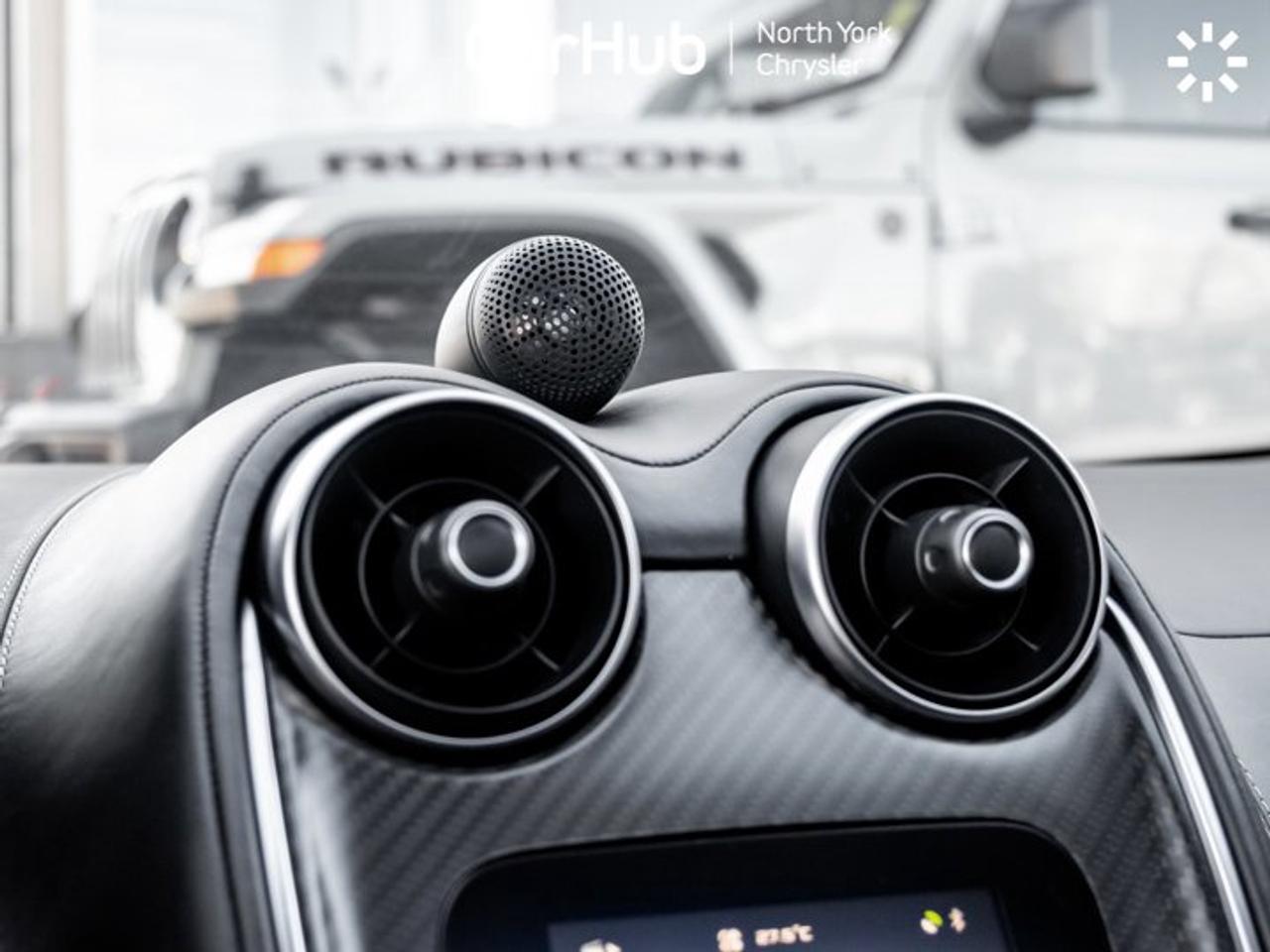 2017 McLaren 570GT Panoroof Fabspeed Exhaust Bowers & Wilkins Audio Navi Backup Cam Photo