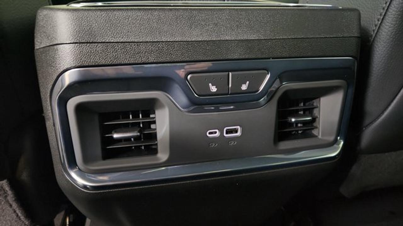 13742708