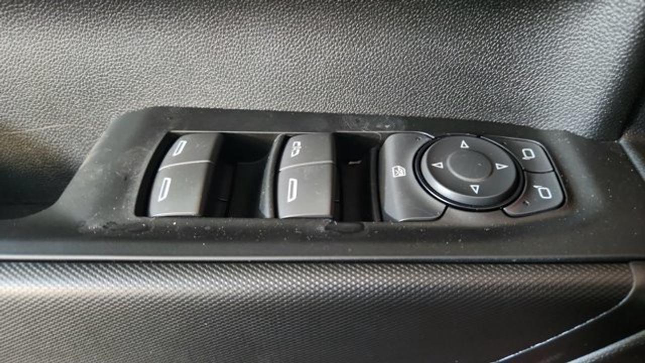 13742732