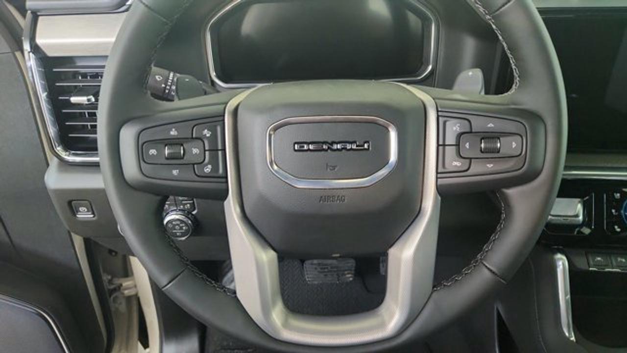 13742735