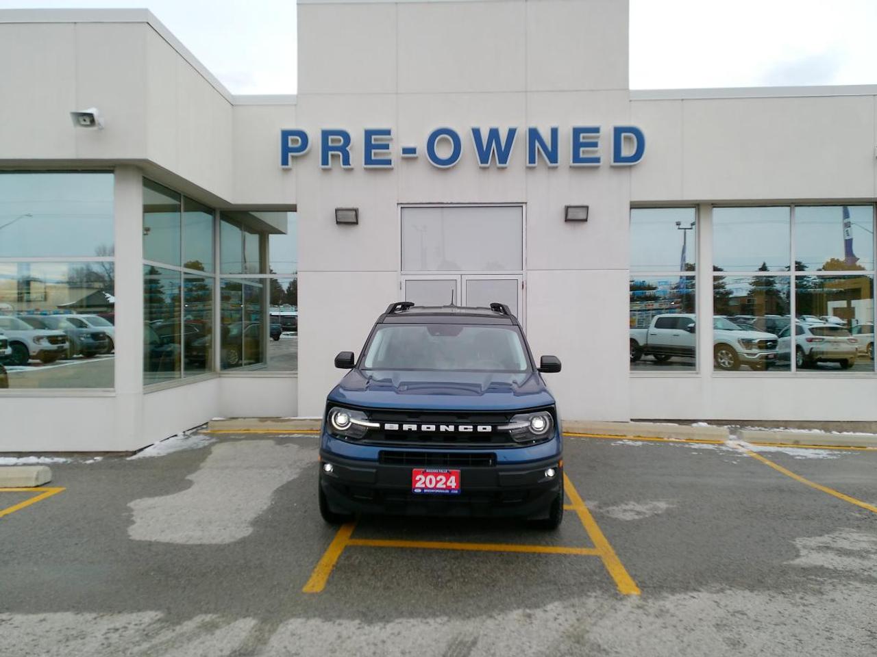 2024 Ford Bronco Sport Outer Banks 4x4 Photo2