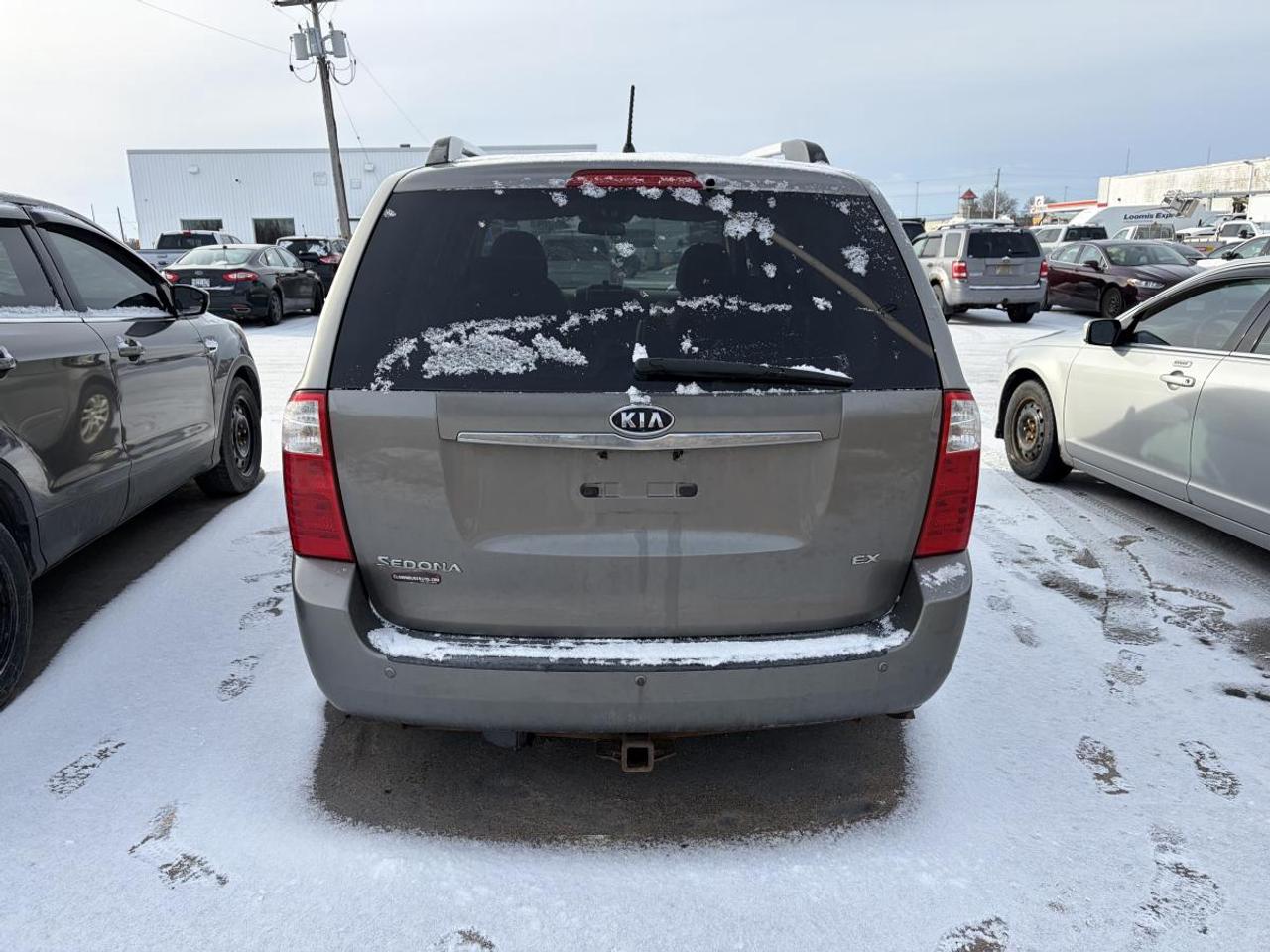 2010 Kia Sedona EX Photo4