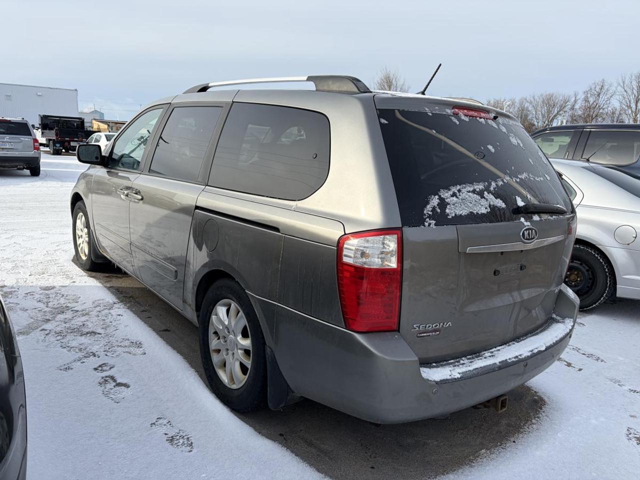 2010 Kia Sedona EX Photo