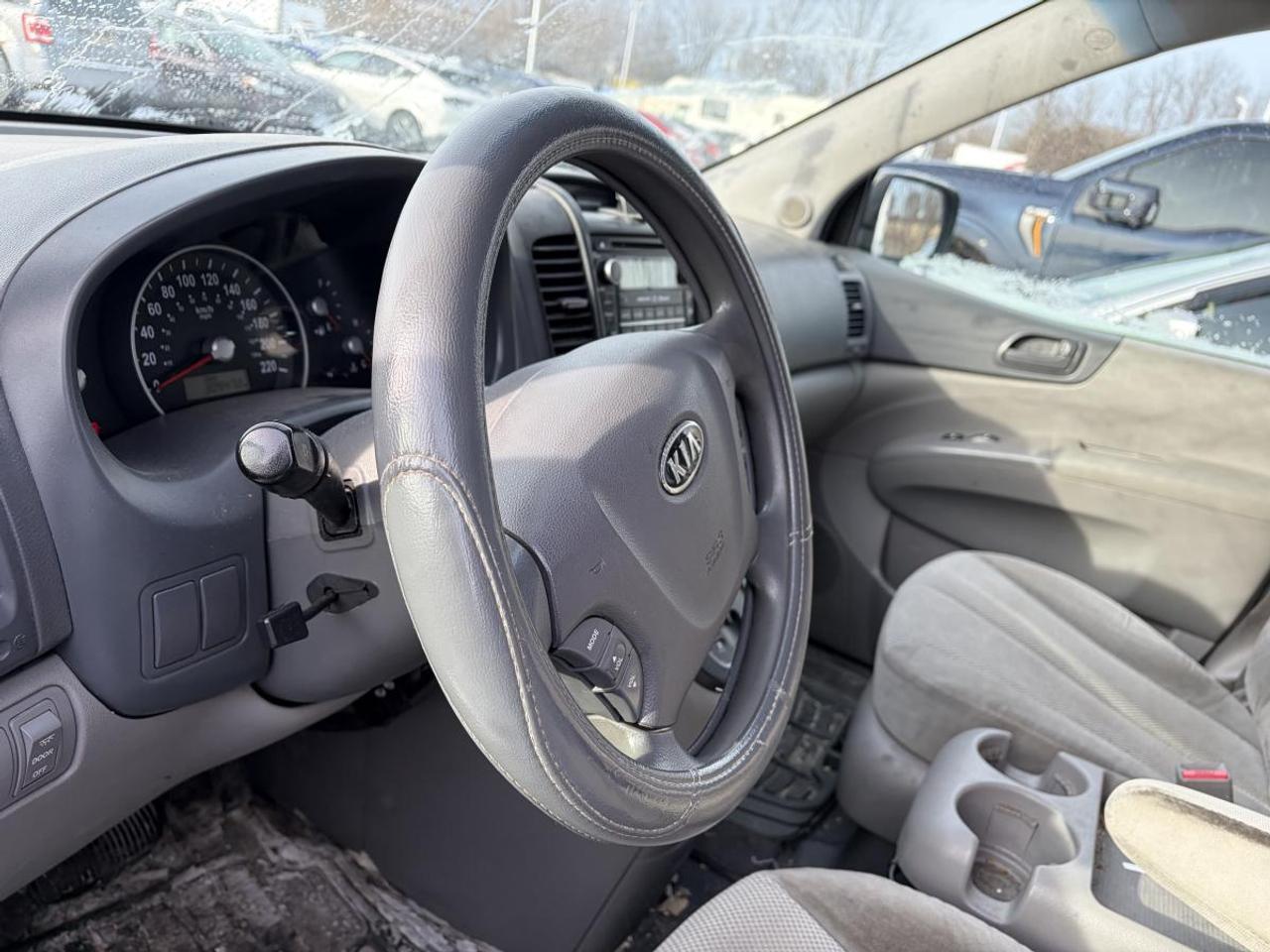 2010 Kia Sedona EX Photo