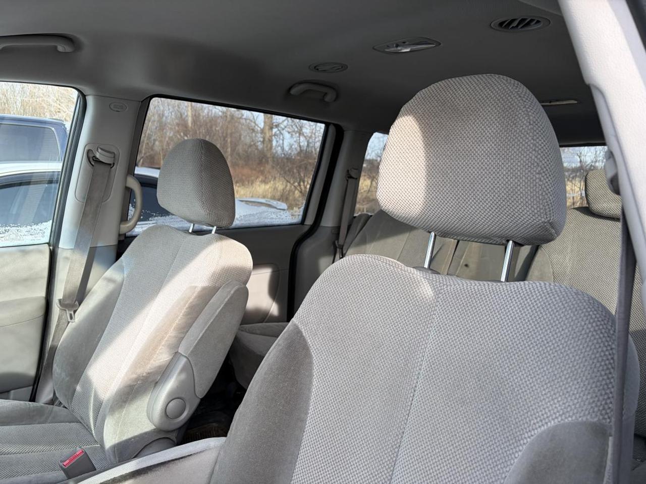 2010 Kia Sedona EX Photo