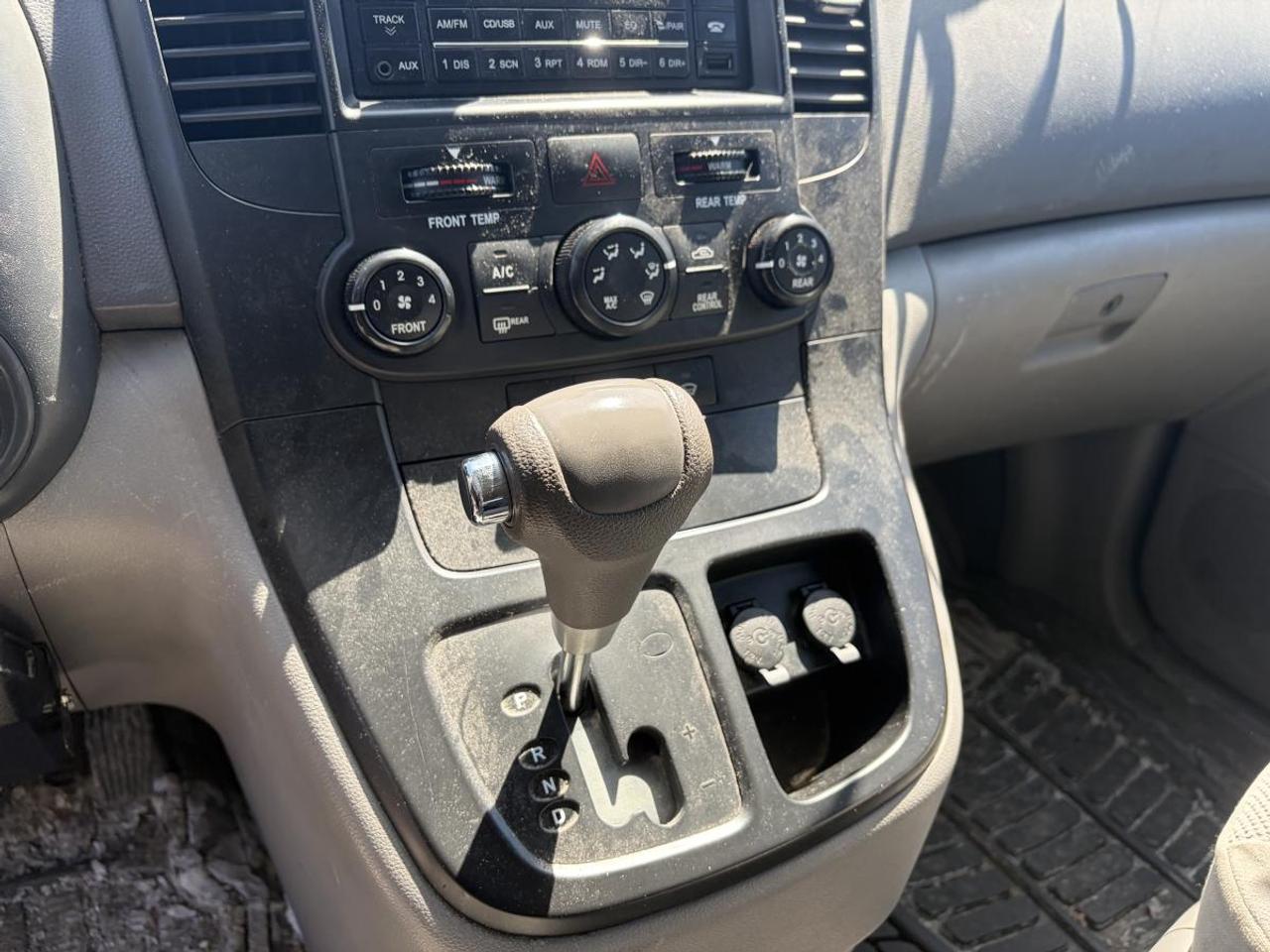 2010 Kia Sedona EX Photo