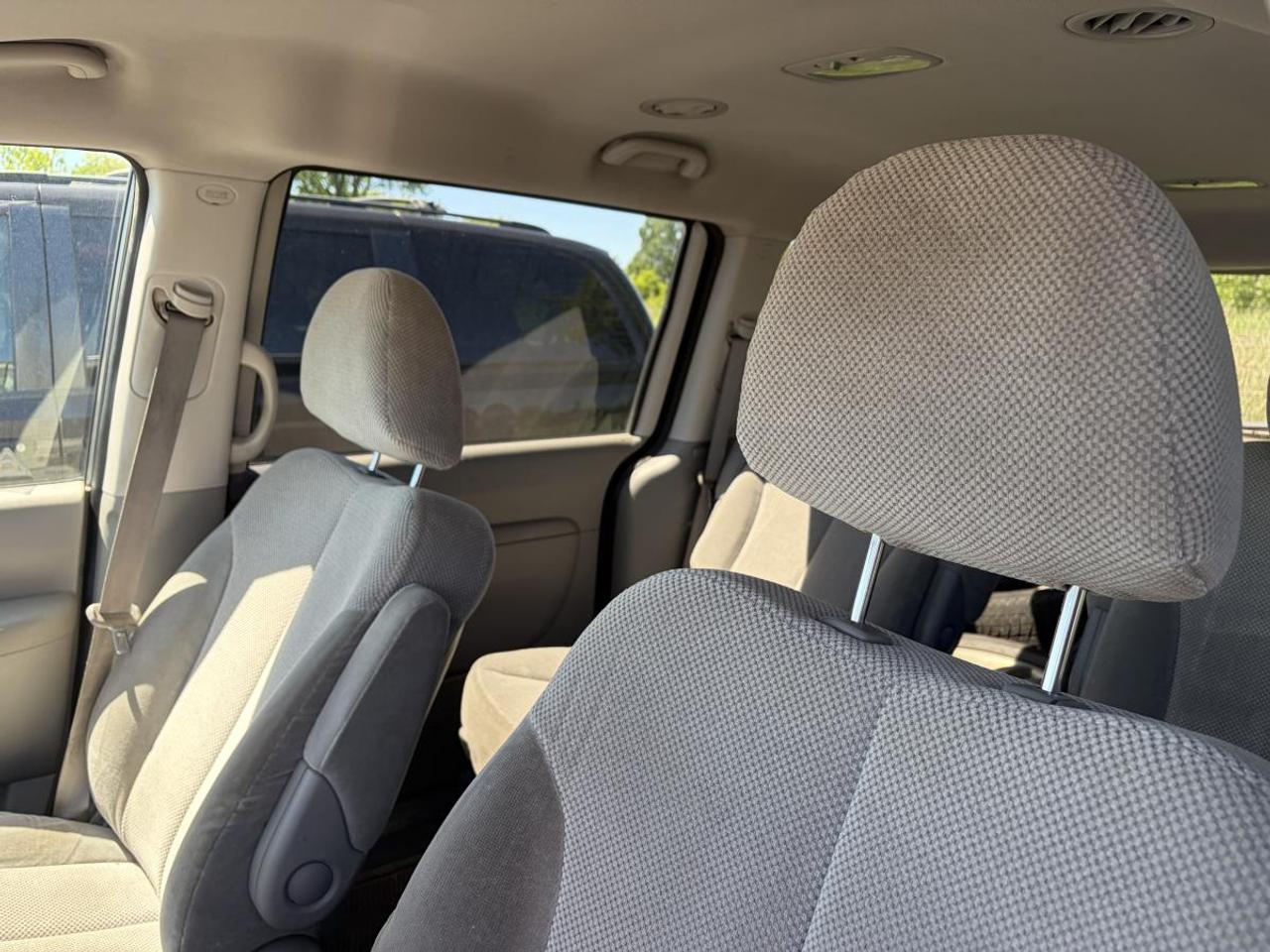 2010 Kia Sedona EX Photo