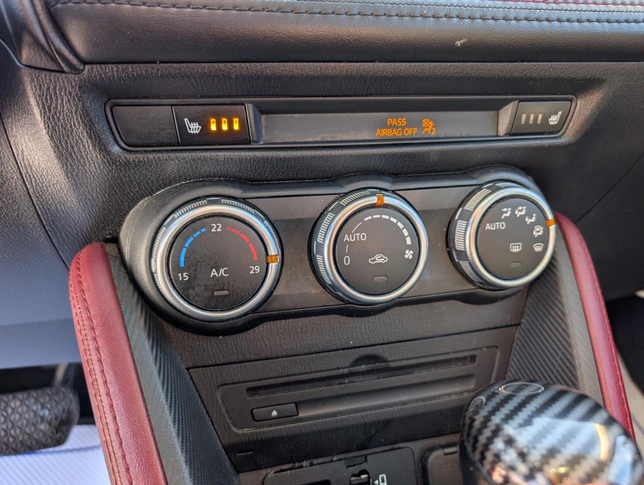 13742891