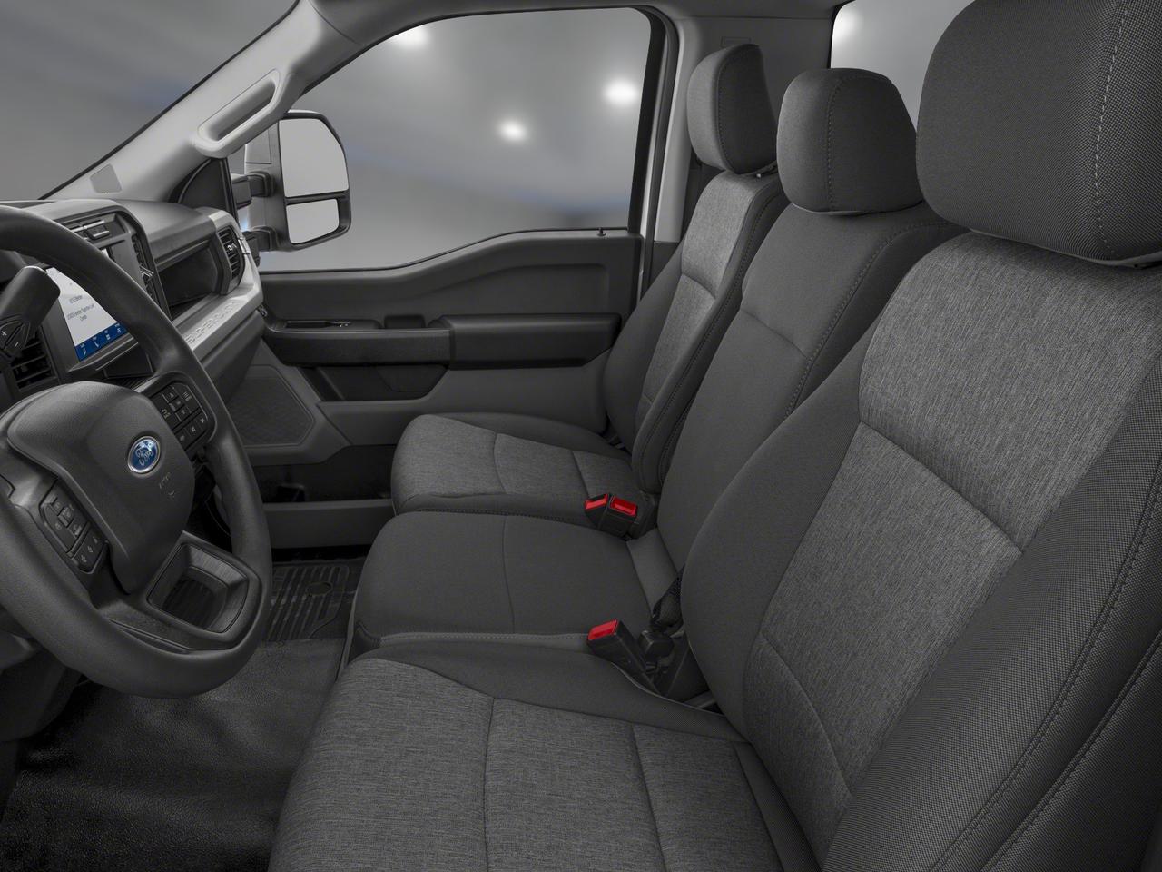 2026 Ford F-350 Super Duty SRW XLT Photo