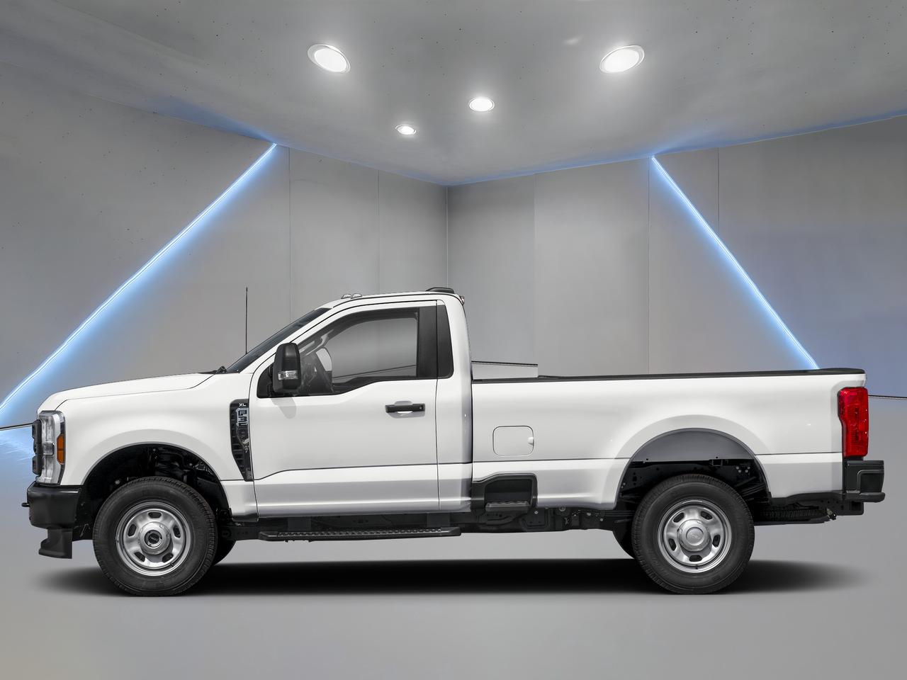 2026 Ford F-350 Super Duty SRW XLT Photo5