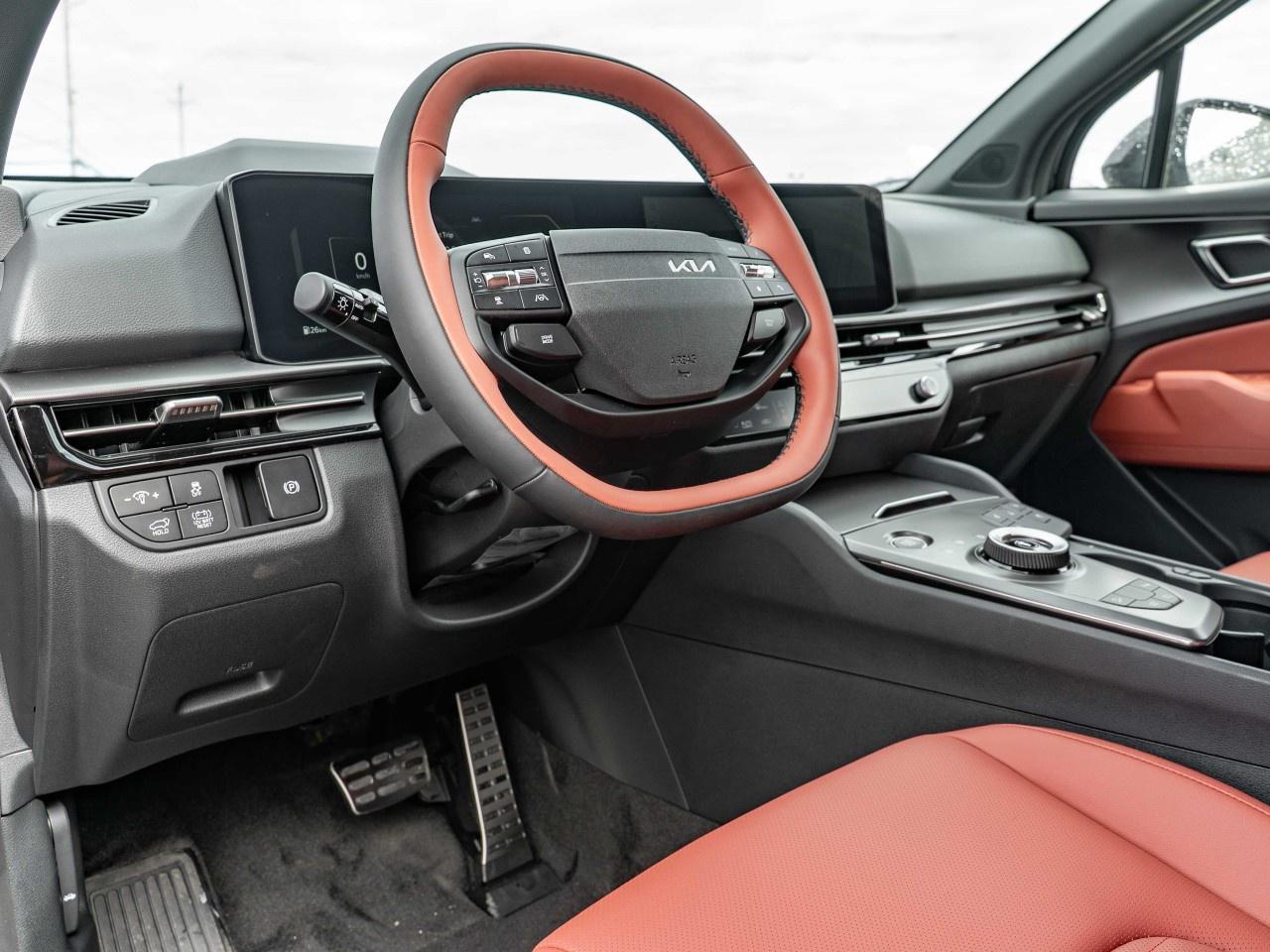 2026 Kia Sportage Hybrid SX AWD w/Red Interior Photo