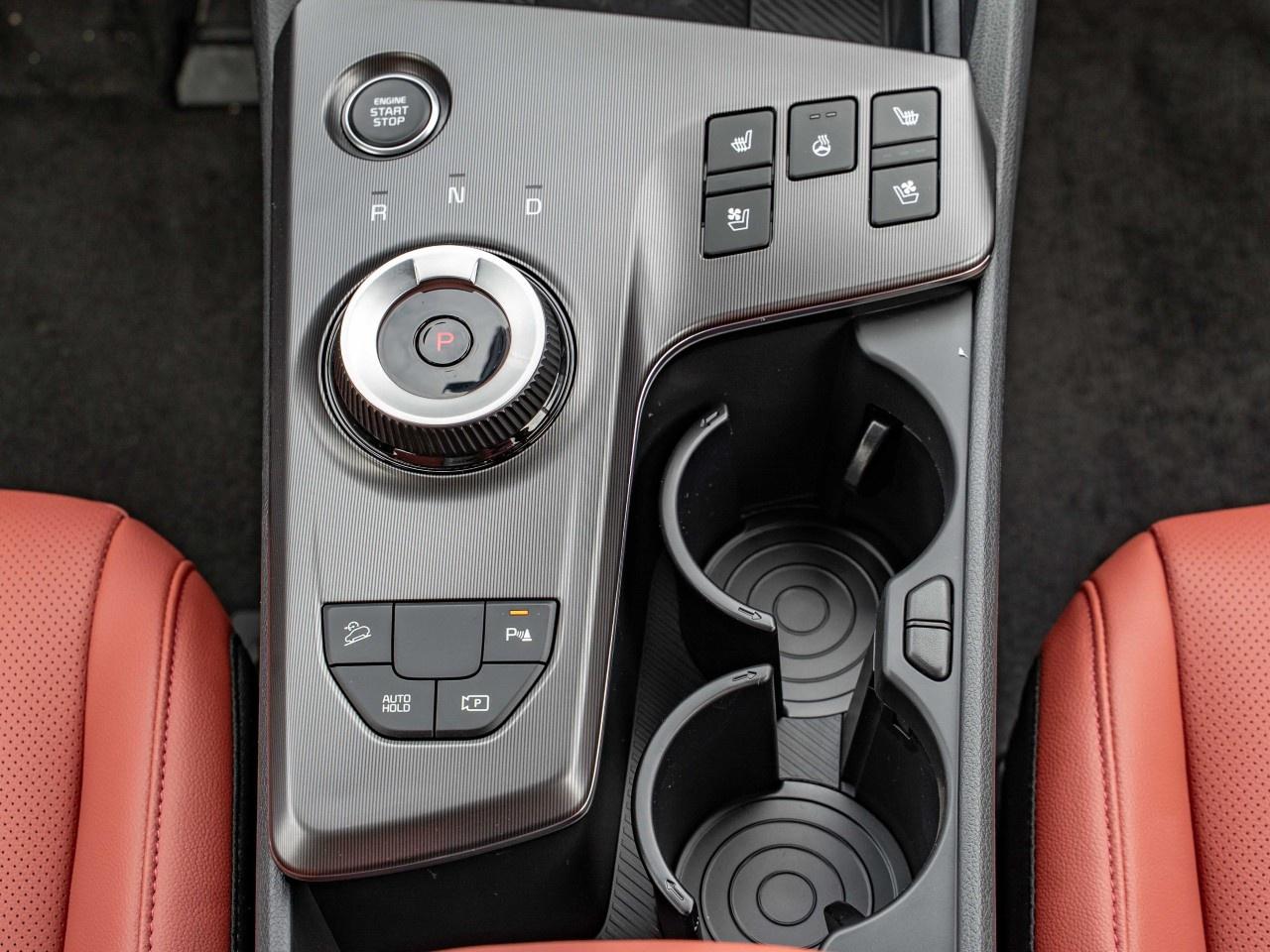 2026 Kia Sportage Hybrid SX AWD w/Red Interior Photo