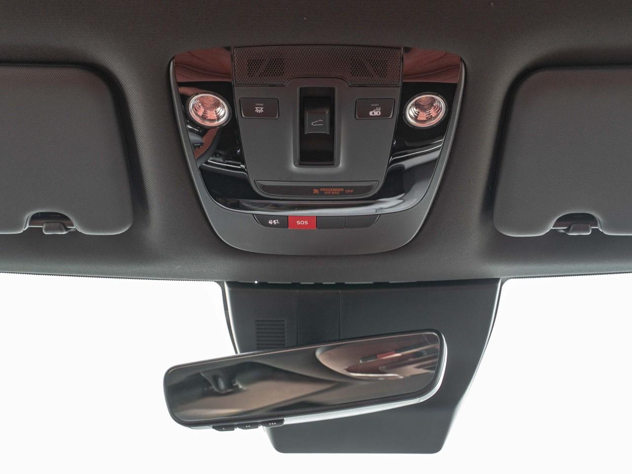 2026 Kia Sportage Hybrid SX AWD w/Red Interior Photo