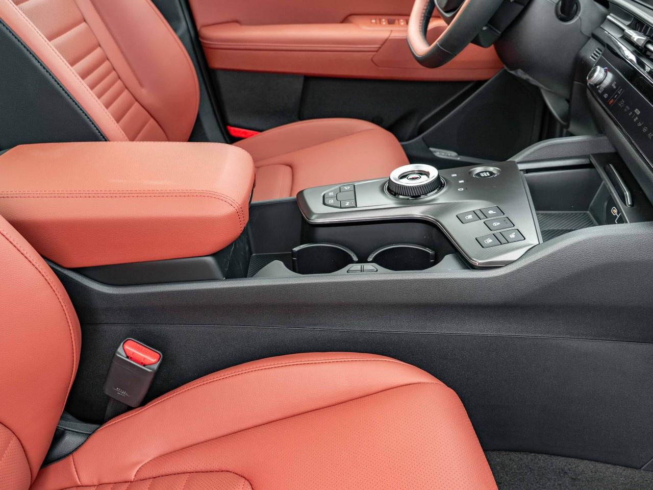 2026 Kia Sportage Hybrid SX AWD w/Red Interior Photo
