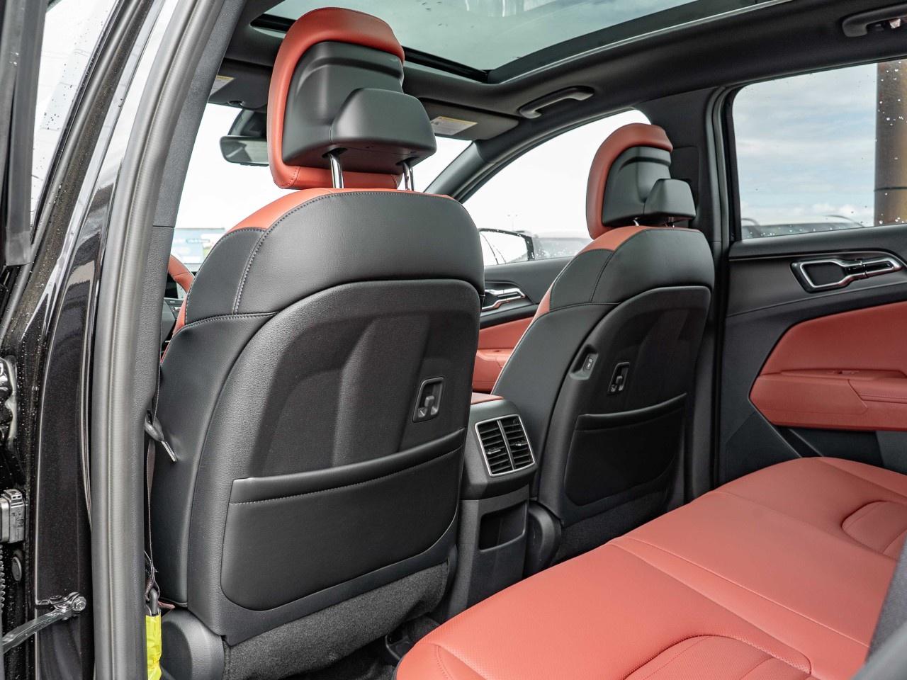 2026 Kia Sportage Hybrid SX AWD w/Red Interior Photo
