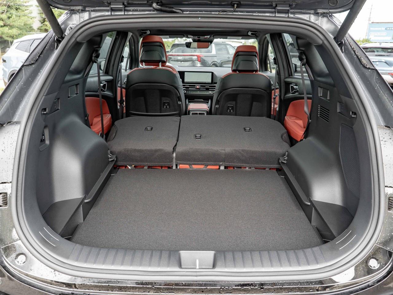2026 Kia Sportage Hybrid SX AWD w/Red Interior Photo