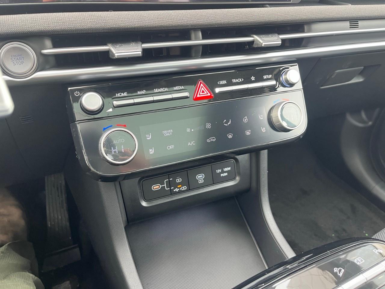 2026 Hyundai Tucson Hybrid Ultimate AWD Photo