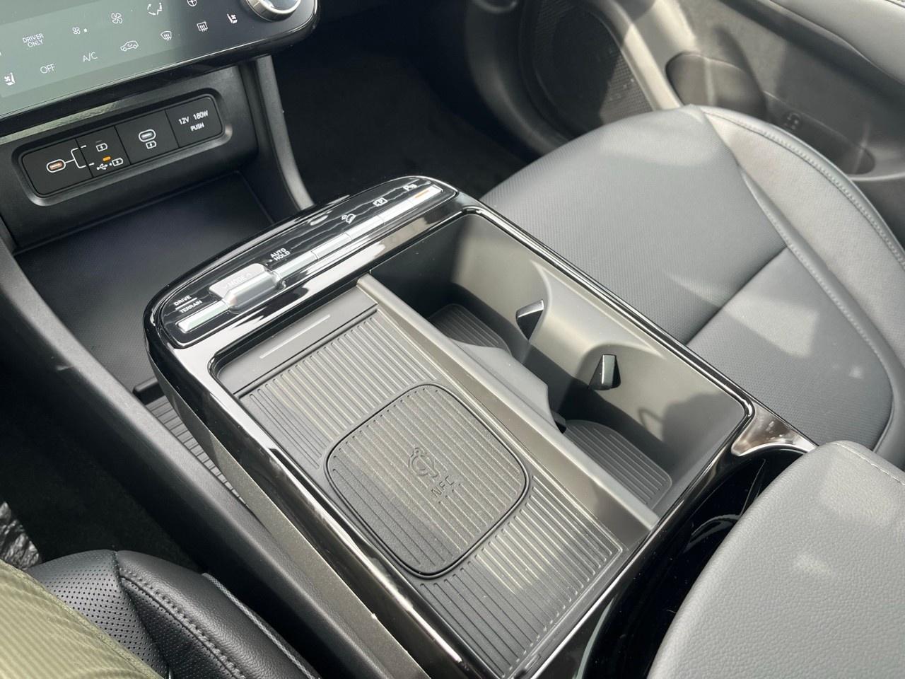 2026 Hyundai Tucson Hybrid Ultimate AWD Photo