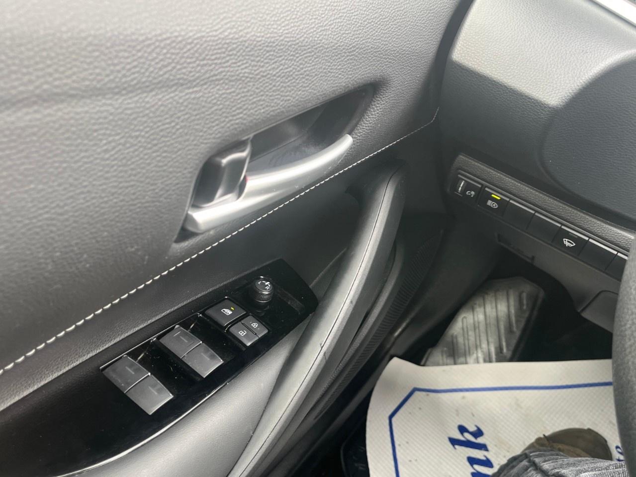 13743329