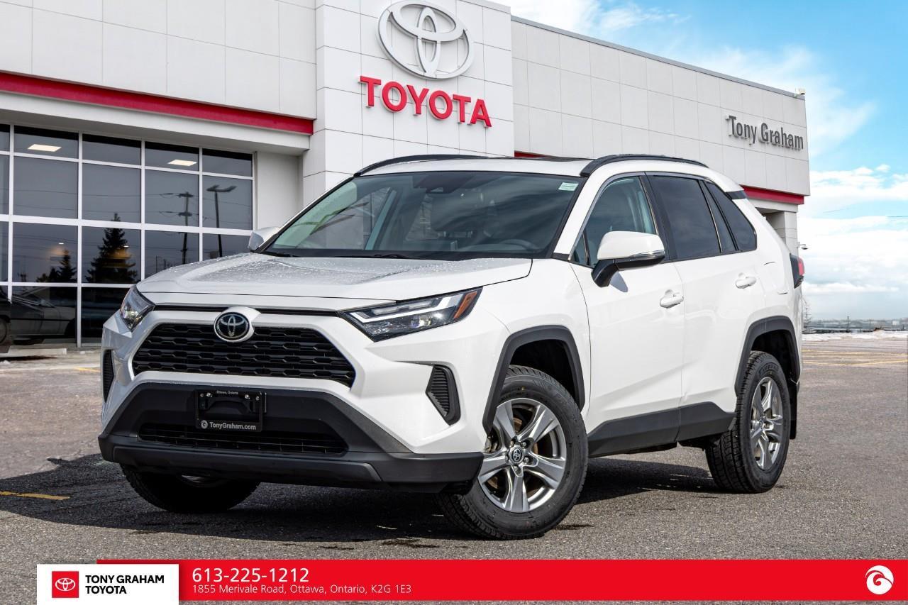 2024 Toyota RAV4 XLE Photo