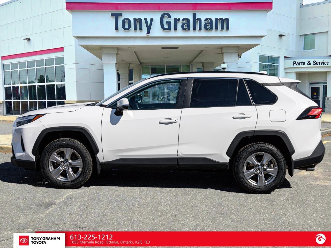 2024 Toyota RAV4 XLE Photo