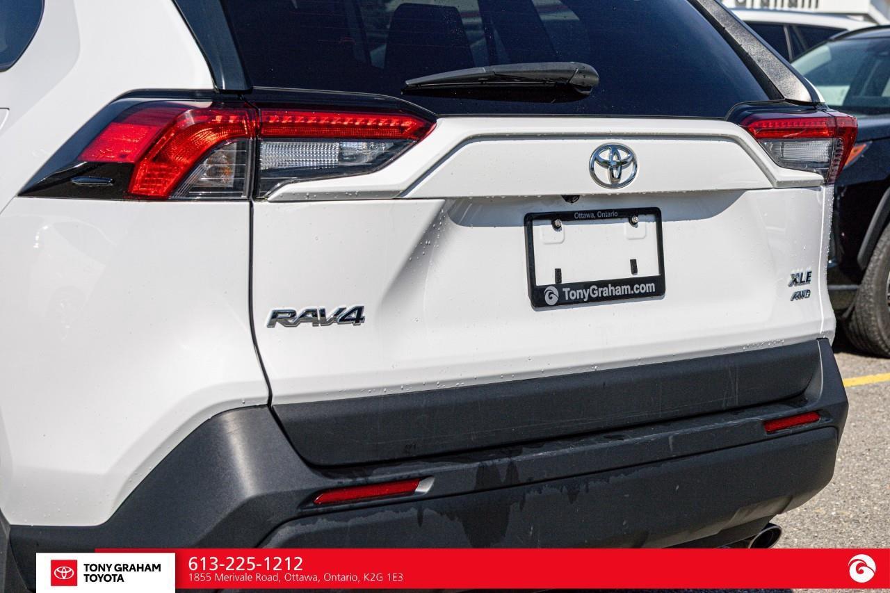 2024 Toyota RAV4 XLE Photo